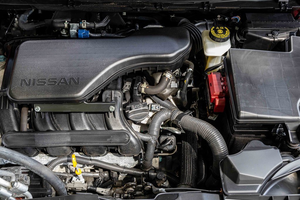 Certified 2022 Nissan Rogue Sport SV image 28