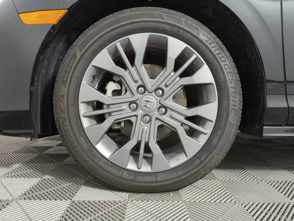 Certified 2025 Honda Odyssey Touring image 22