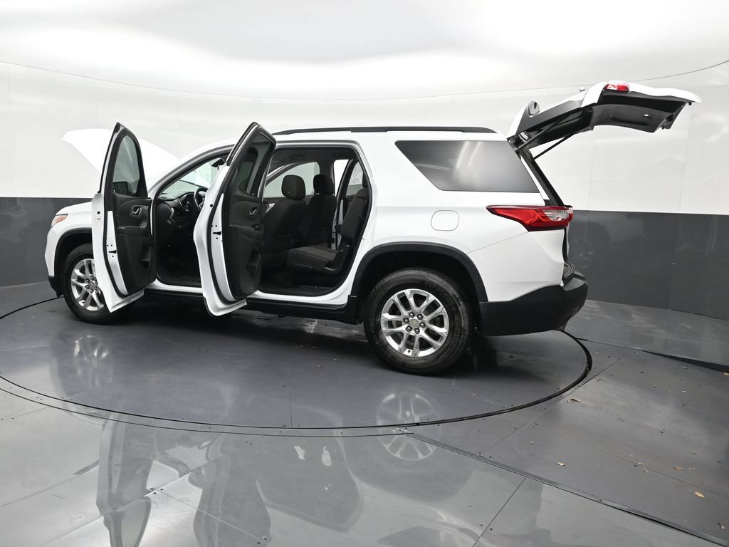 Used 2020 Chevrolet Traverse LT FWD image 34