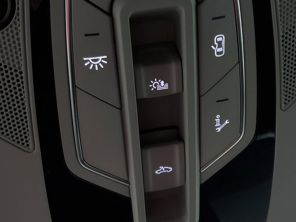 Used 2023 Audi Q5 2.0T Premium Plus AWD/4WD image 17