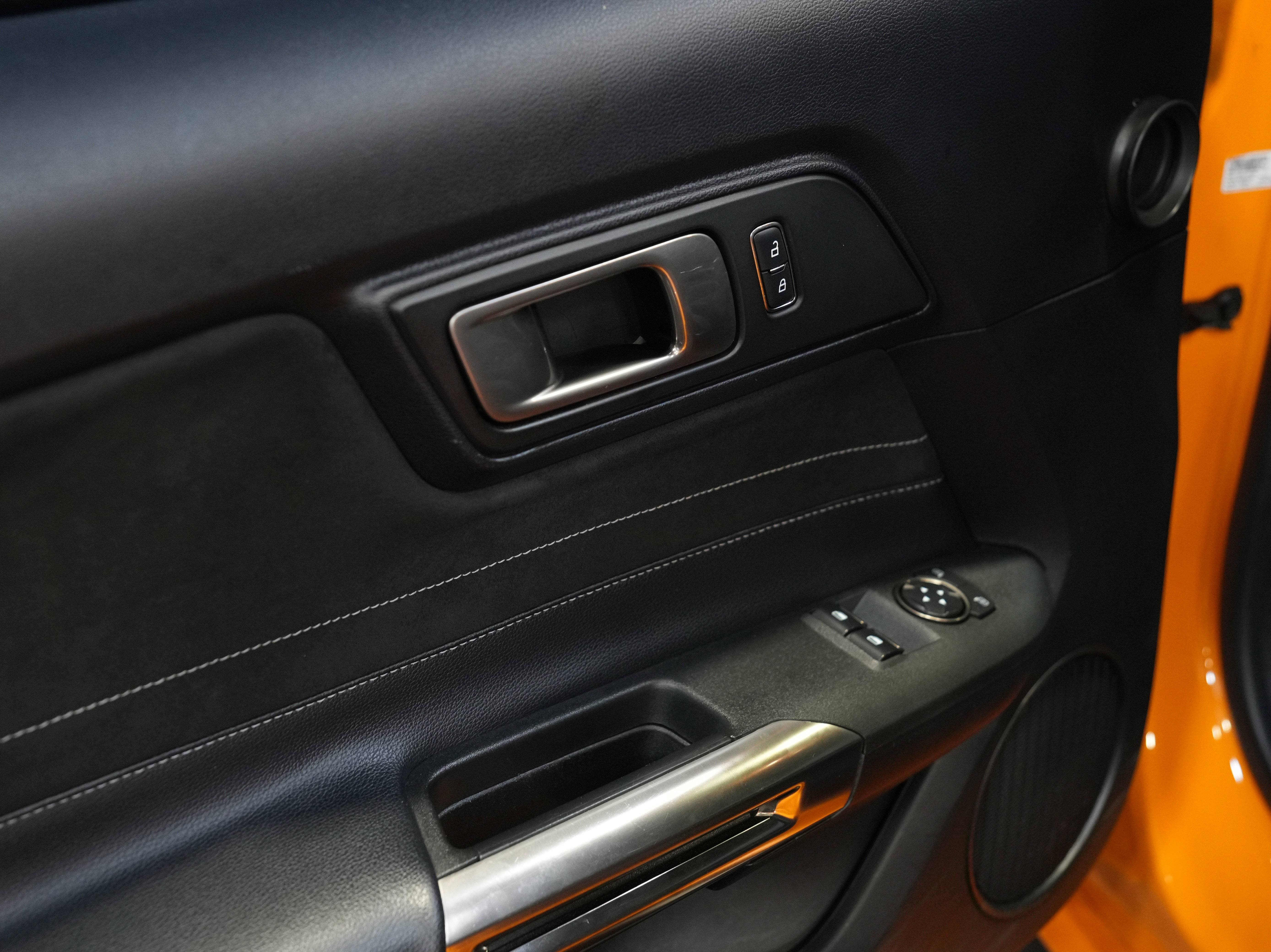 Used 2018 Ford Mustang Shelby GT350 image 23