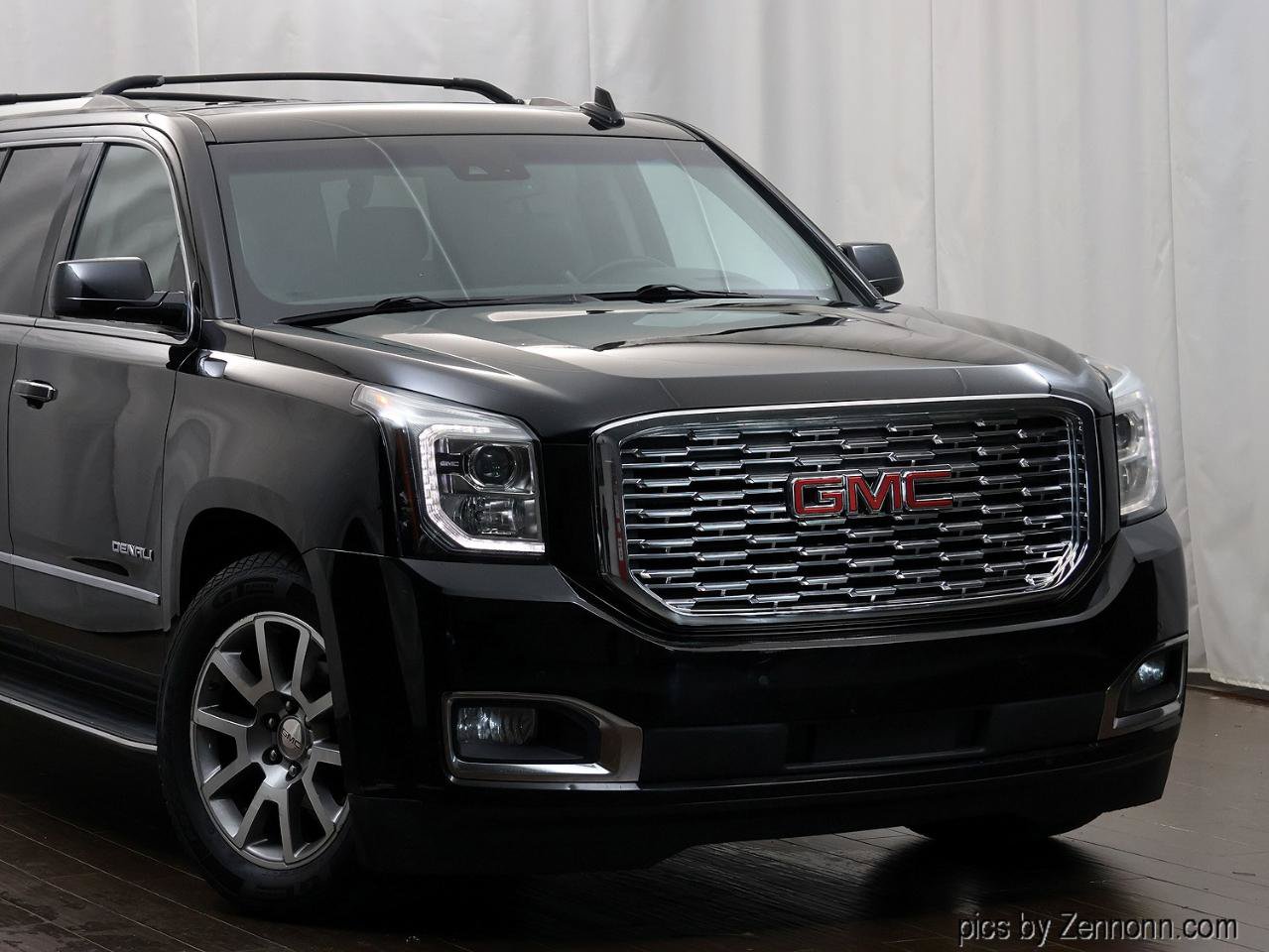 Used 2019 GMC Yukon XL Denali AWD/4WD image 2