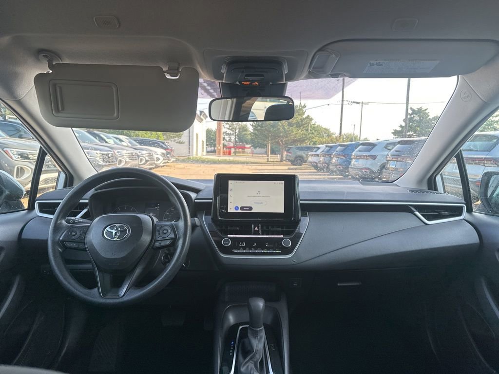 Used 2025 Toyota Corolla LE FWD image 16