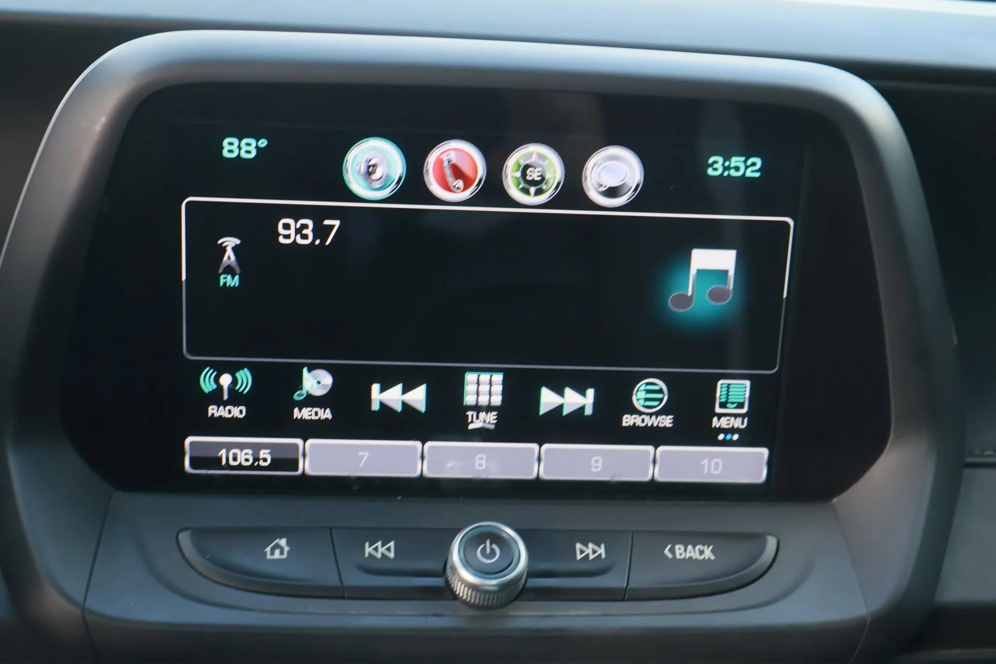 Used 2017 Chevrolet Camaro SS image 30