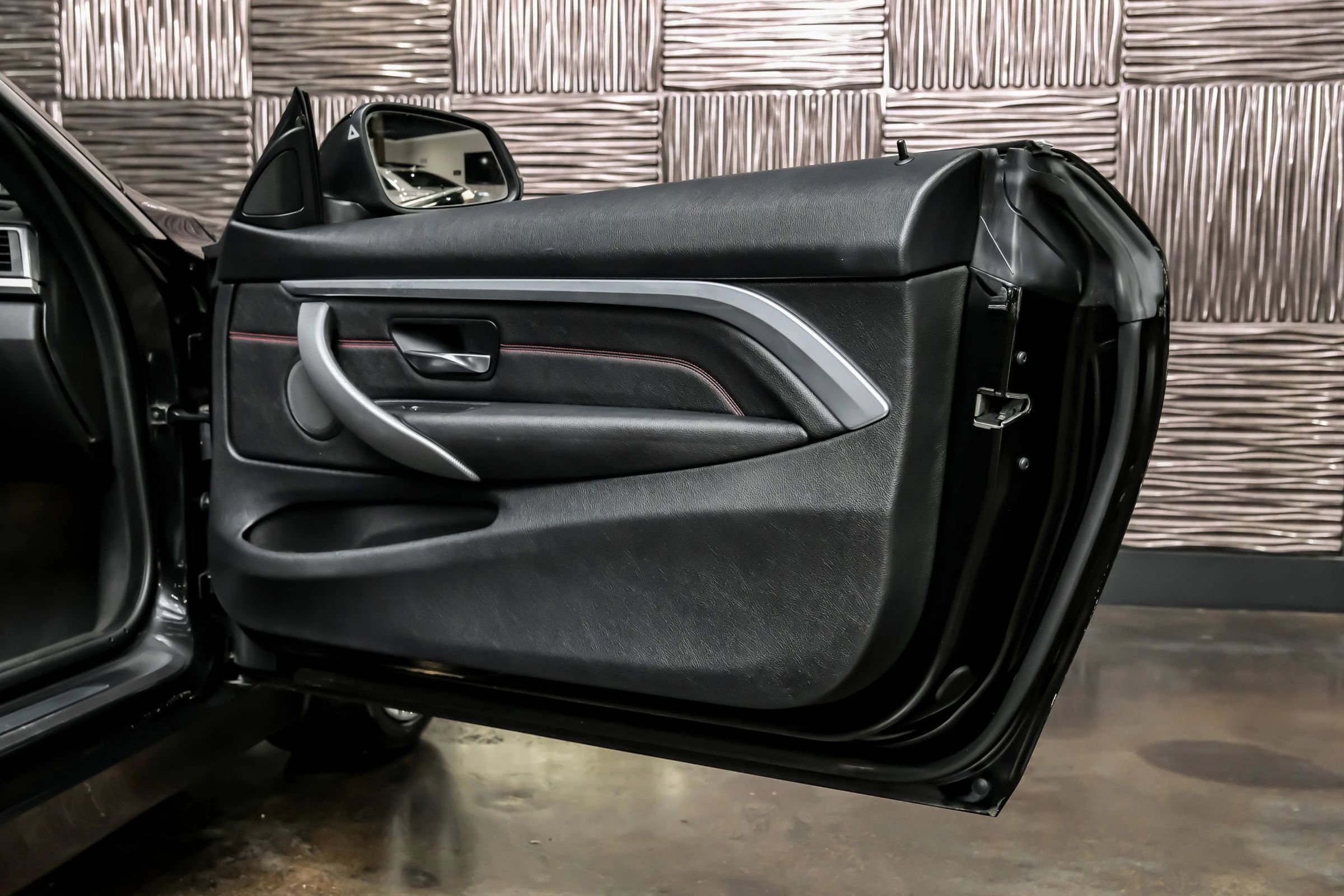 Used 2019 BMW 430i xDrive Coupe w/ Convenience Package image 39