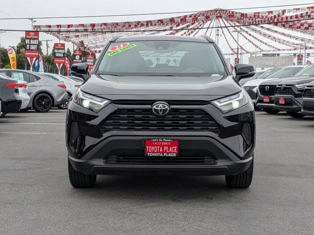 Used 2024 Toyota RAV4 XLE AWD/4WD image 2
