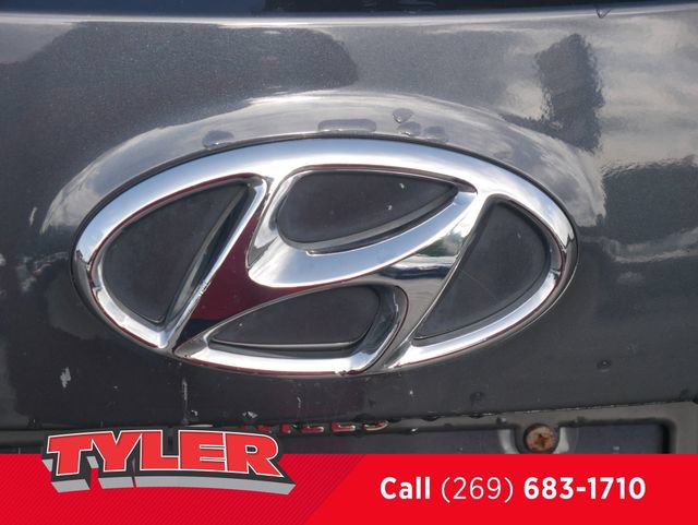 Used 2015 Hyundai Santa Fe Sport w/ Option Group 04 AWD/4WD image 15