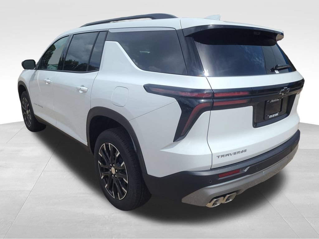 New 2026 Chevrolet Traverse LT w/ Sun and Wheel Package FWD image 3