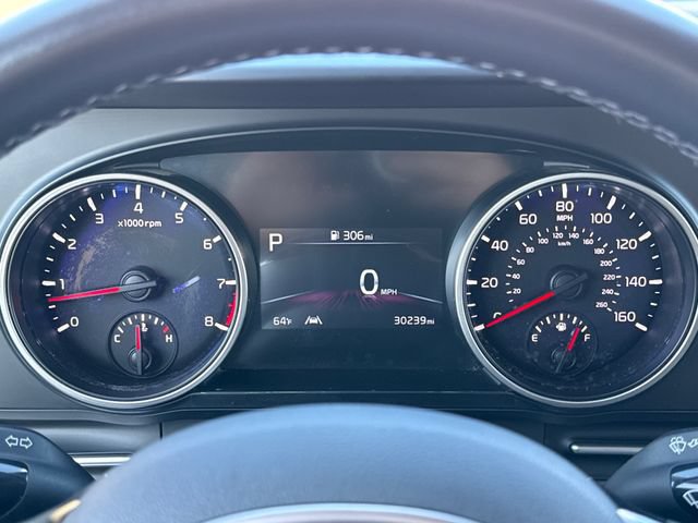Used 2022 Kia Carnival LX FWD image 23