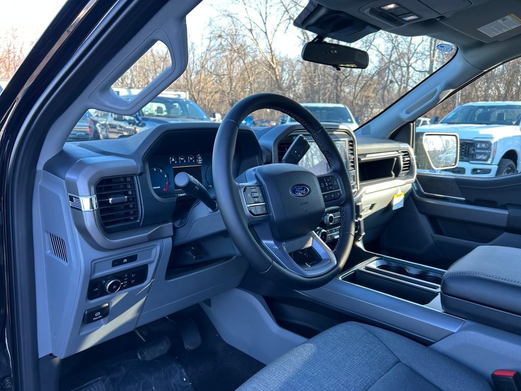 New 2025 Ford F150 XLT w/ Equipment Group 301A Standard image 13