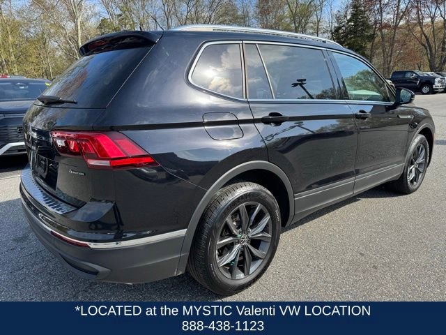 Certified 2022 Volkswagen Tiguan SE w/ Panoramic Sunroof Package AWD/4WD image 5