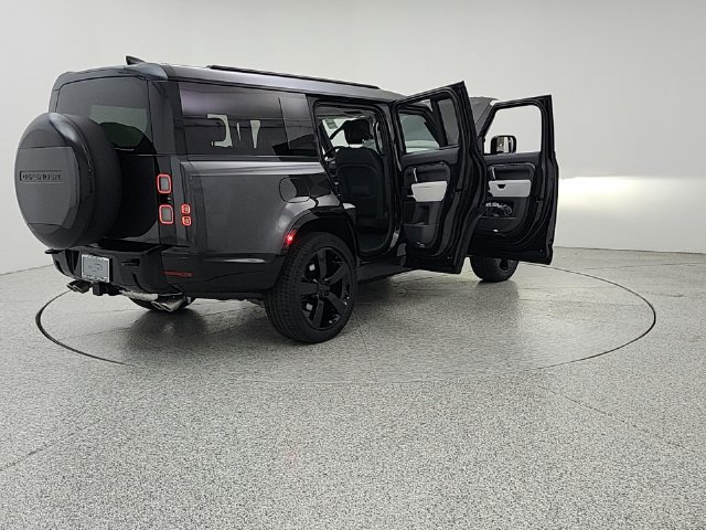 New 2026 Land Rover Defender 130 V8 AWD/4WD image 11