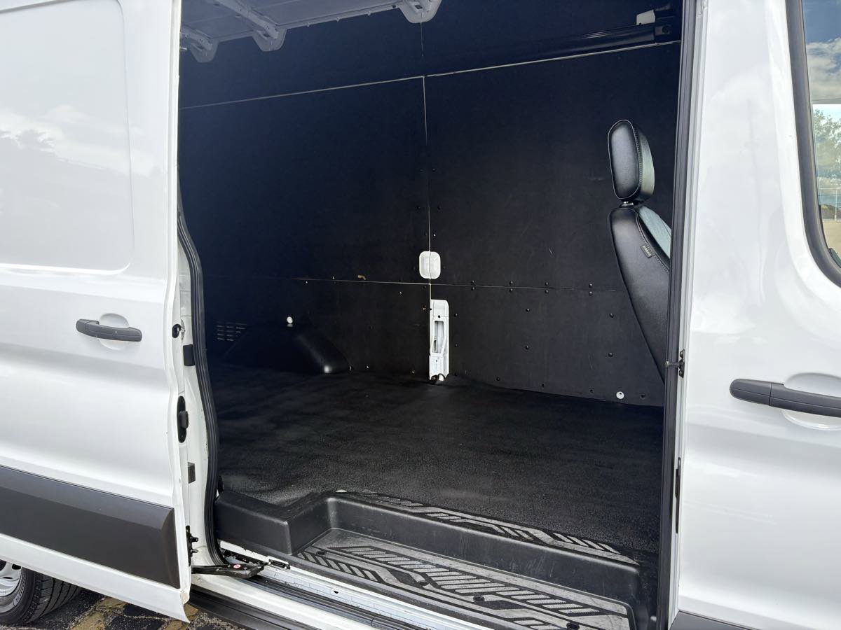 Used 2023 Ford Transit 250 148 High Roof Extended w/ Load Area Protection Package RWD image 38
