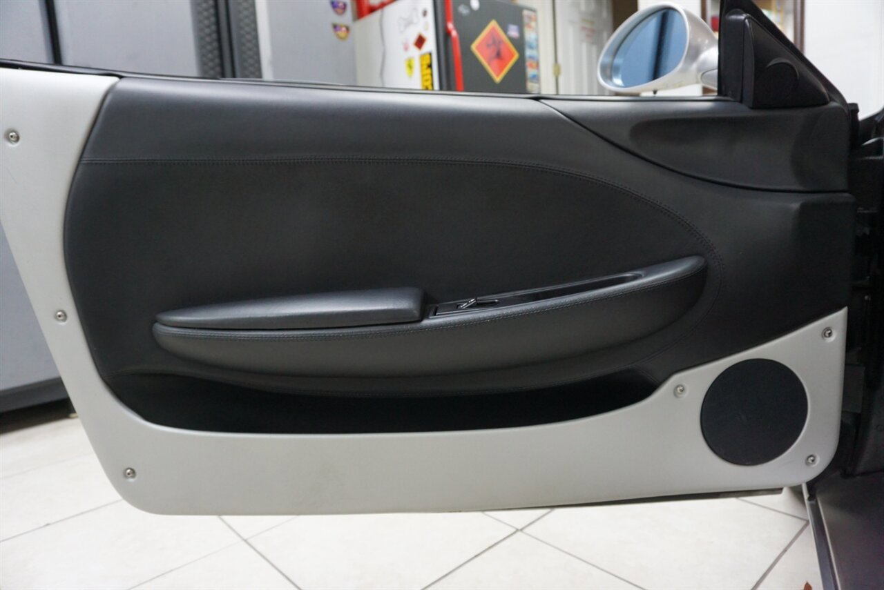 Used 2000 Ferrari 360 Spider image 10