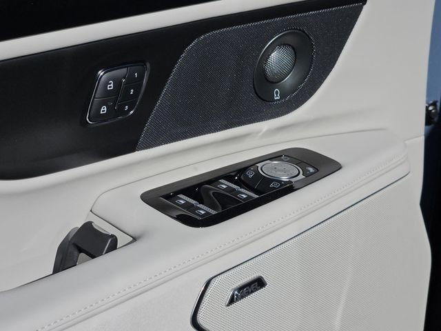 New 2026 Lincoln Nautilus Premier w/ Equipment Group 102A AWD/4WD image 19