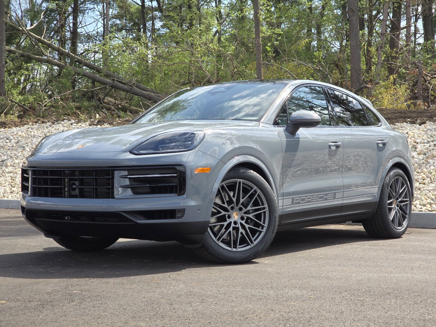 Used 2026 Porsche Cayenne Coupe image 1