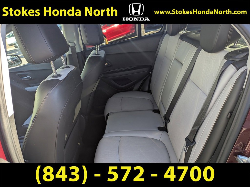 Used 2017 Chevrolet Trax LT w/ LT Convenience Package image 14