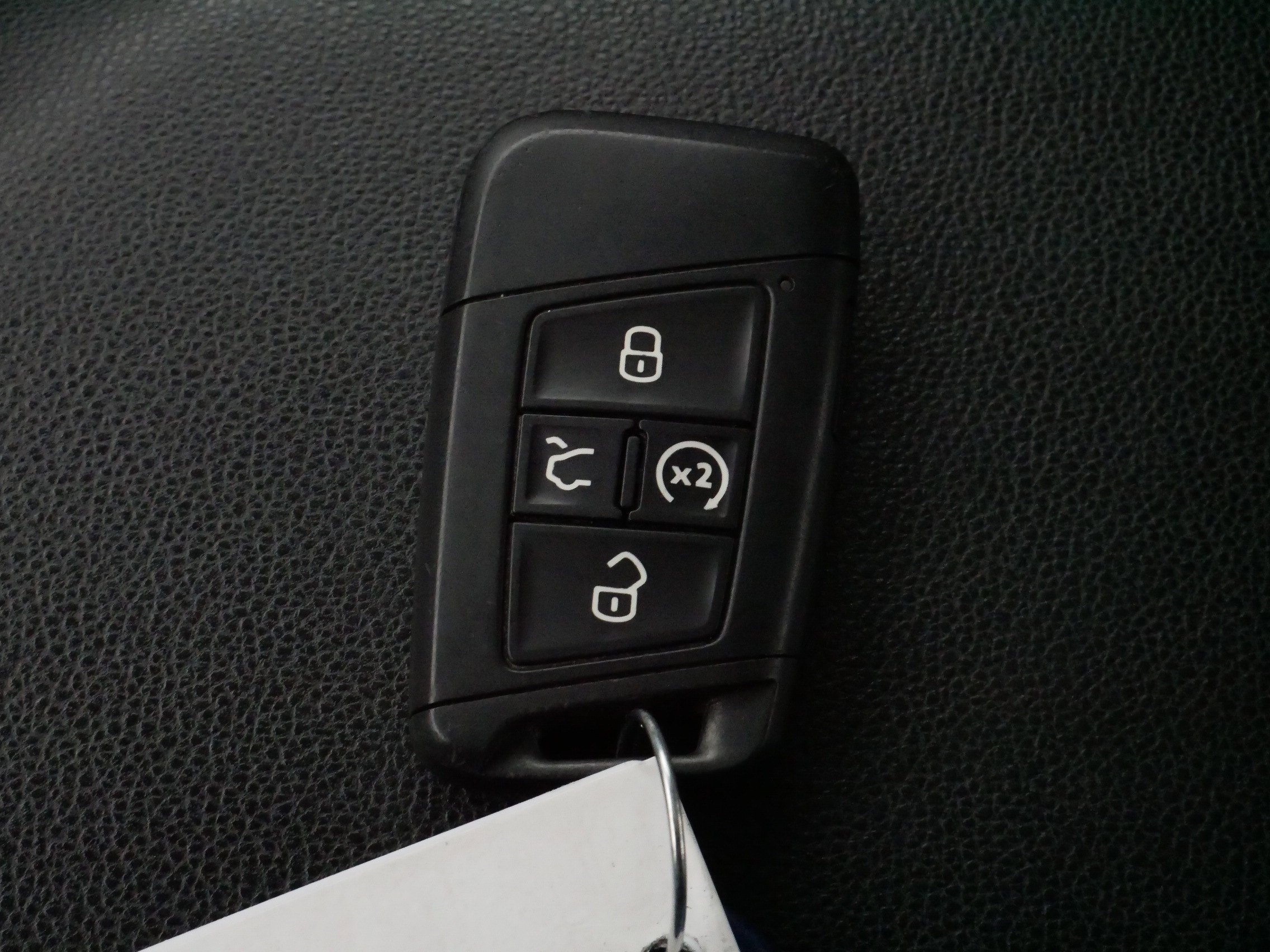 Certified 2024 Volkswagen Jetta SE image 31