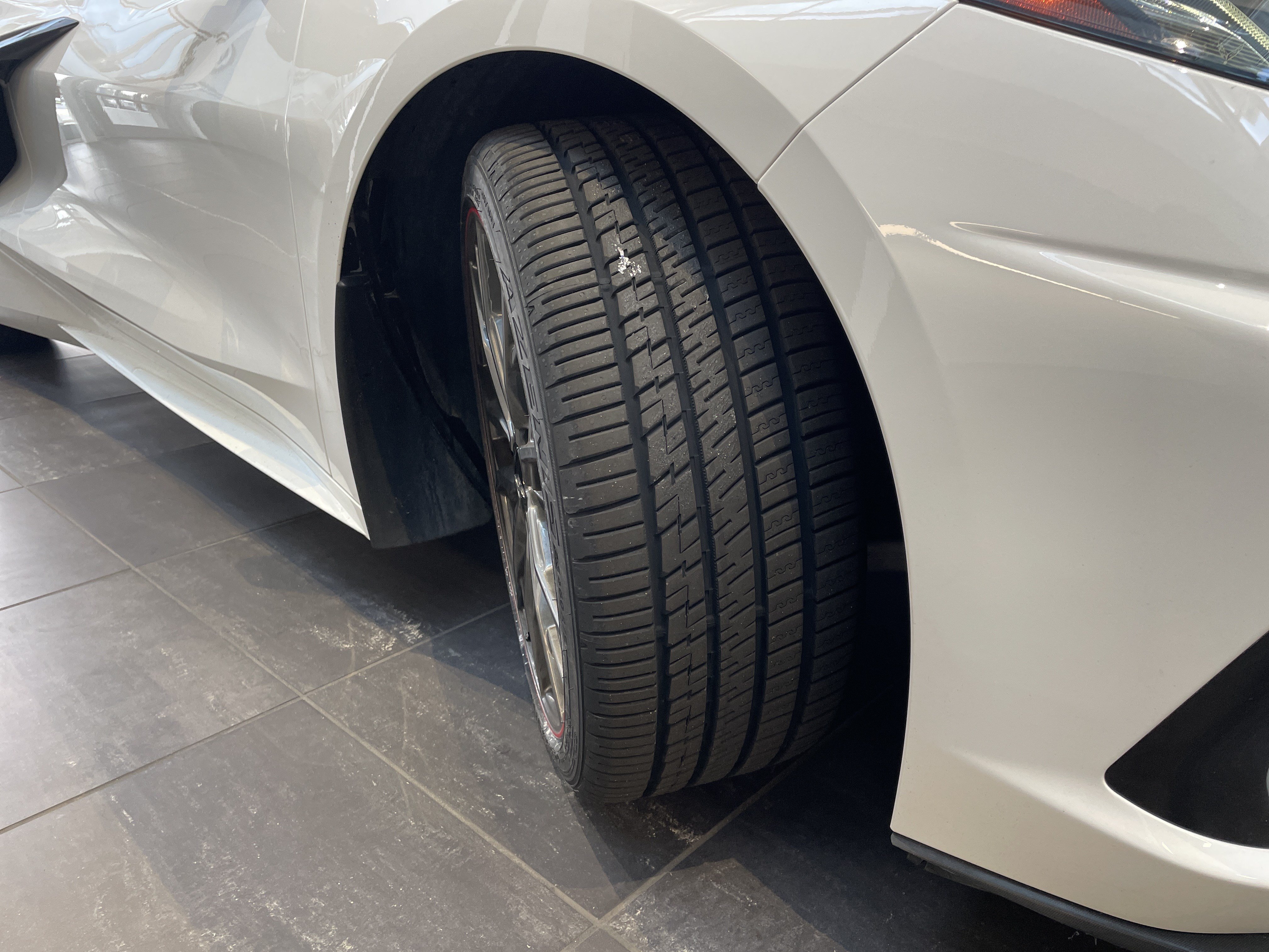 Used 2023 Chevrolet Corvette Stingray Premium Conv w/ Z51 Performance Package RWD image 13