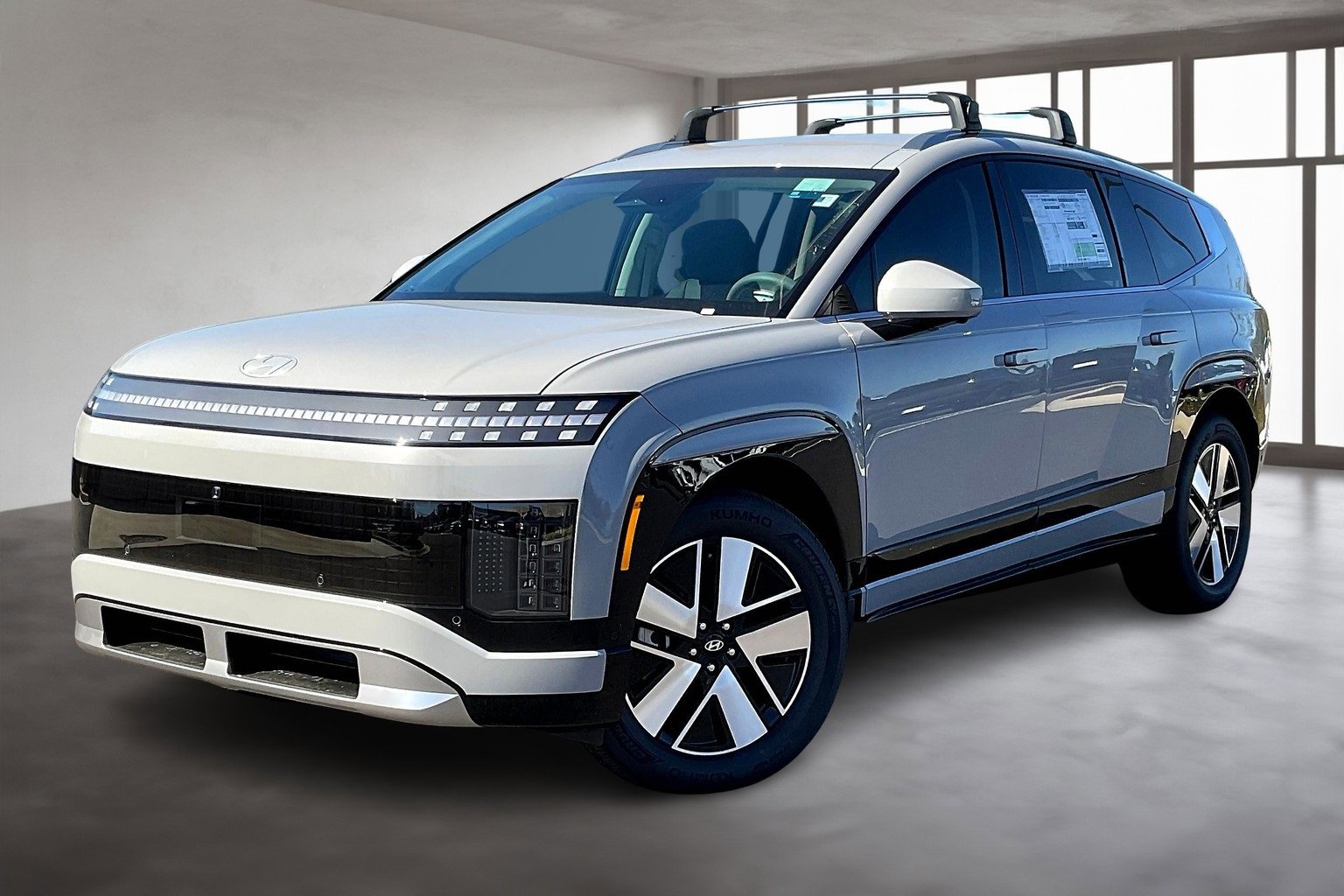 New 2026 Hyundai Ioniq 9 SEL image 2