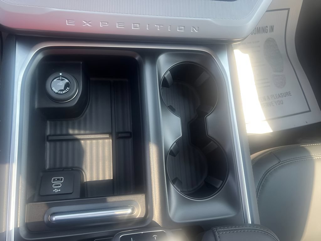 New 2027 Ford Expedition Max Active AWD/4WD image 25