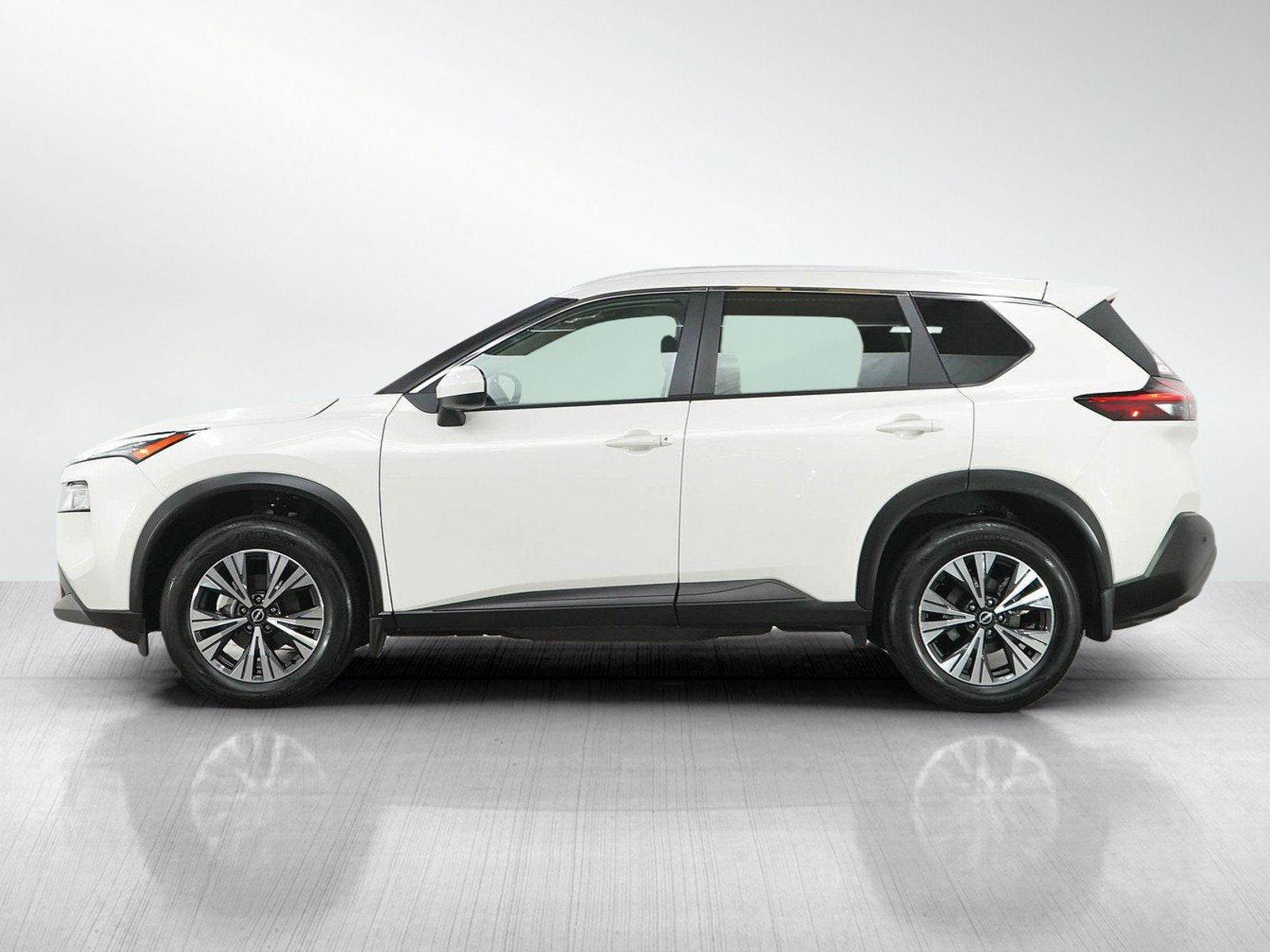 Used 2023 Nissan Rogue SV w/ SV Premium B Package AWD/4WD image 2