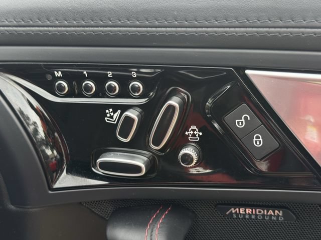 Used 2017 Jaguar F-TYPE S RWD image 31