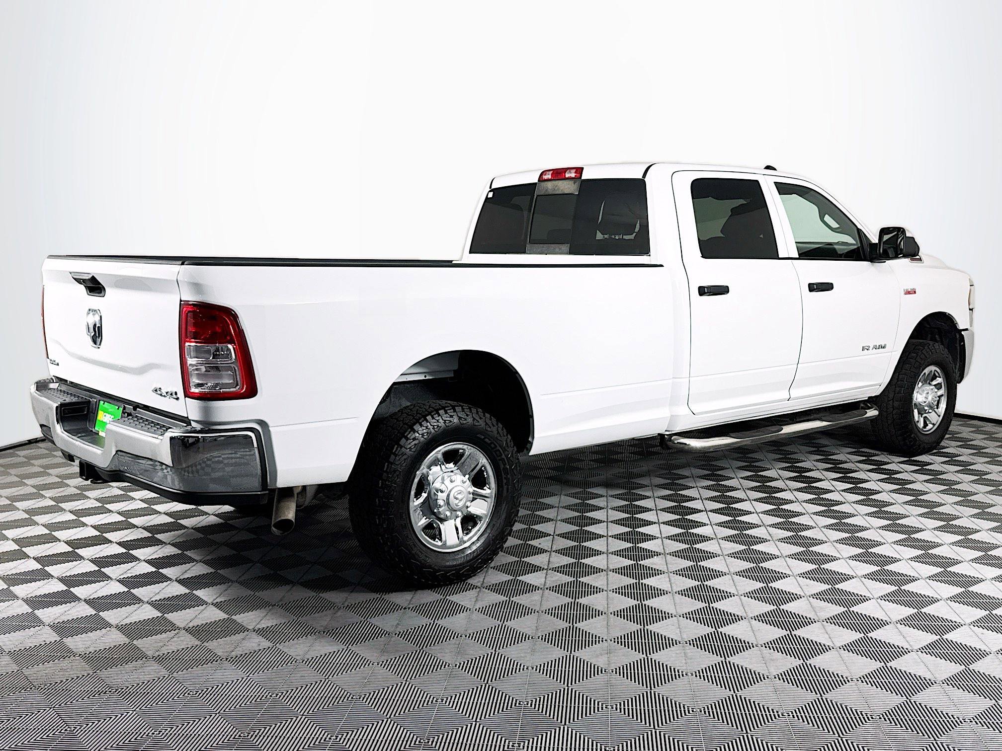 Used 2022 RAM 3500 Tradesman image 10