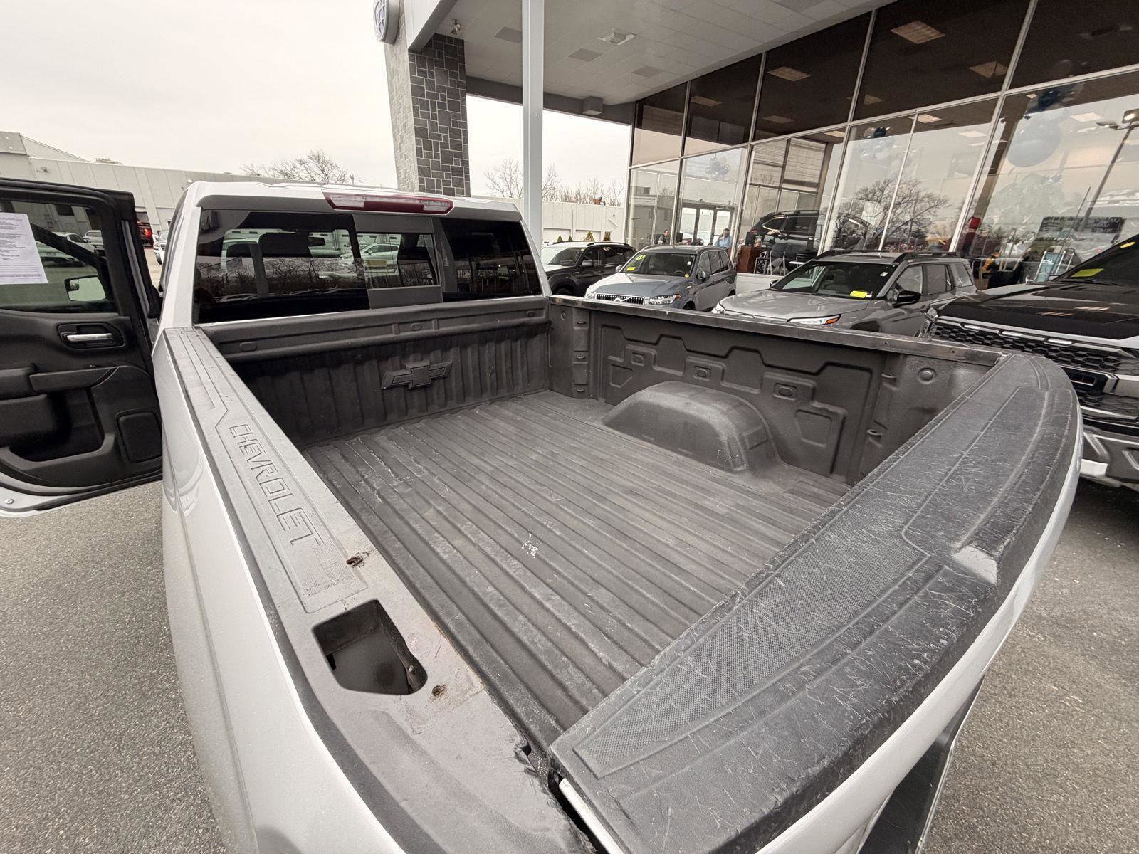 Used 2019 Chevrolet Silverado 1500 LT w/ All-Star Edition AWD/4WD image 32