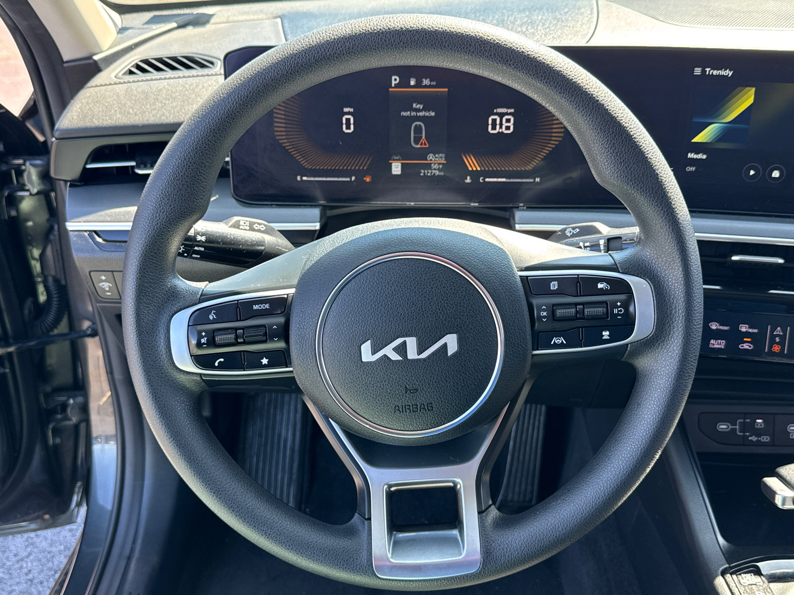 Used 2025 Kia K5 LXS image 14