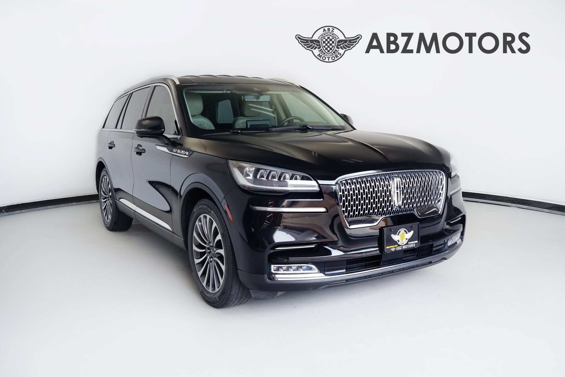 Used 2020 Lincoln Aviator Reserve w/ Elements Package Plus RWD image 1