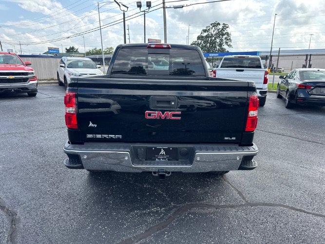 Used 2017 GMC Sierra 1500 SLE w/ SLE Value Package AWD/4WD image 7