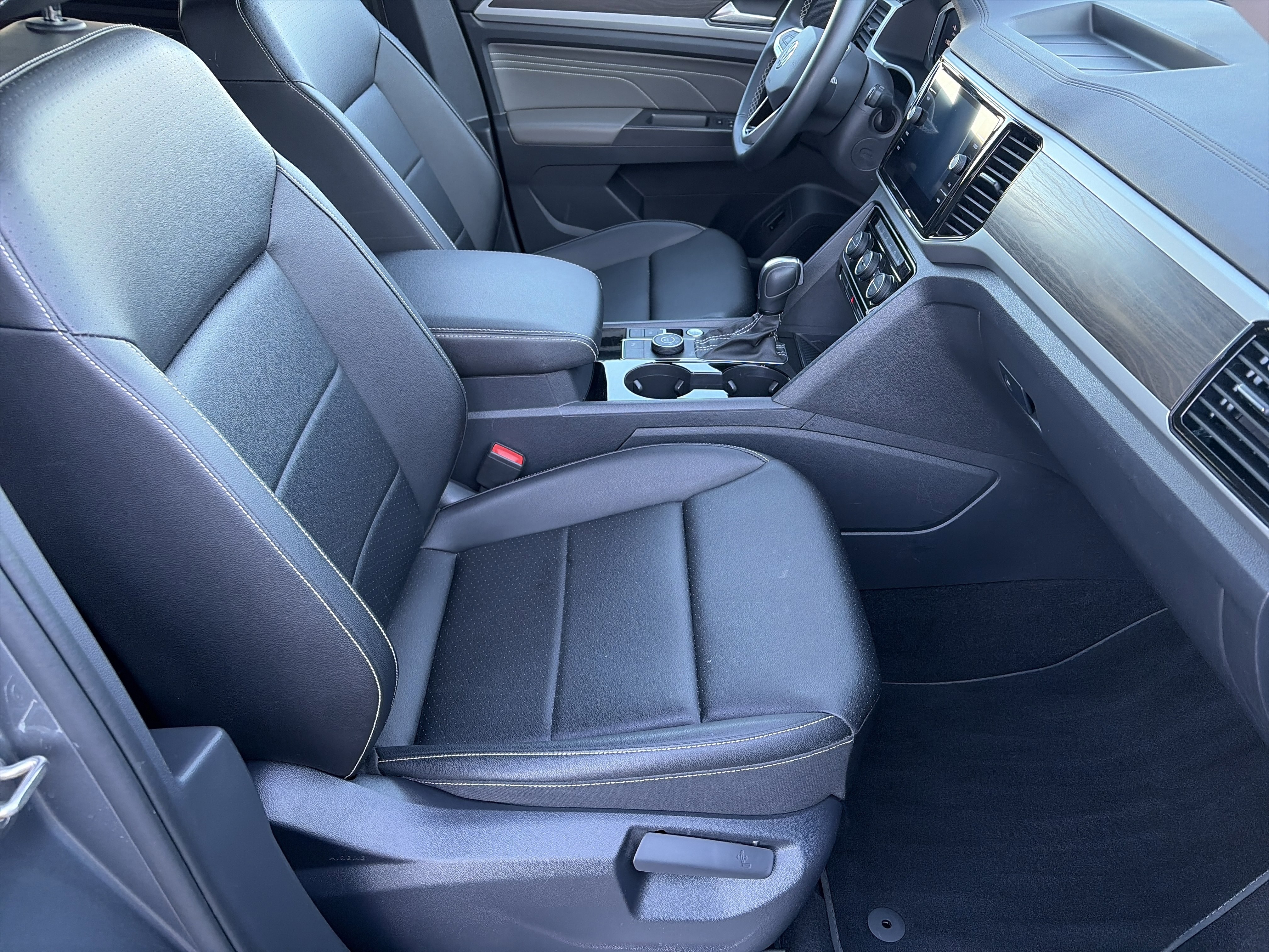 Used 2023 Volkswagen Atlas SE w/ Panoramic Sunroof Package image 27