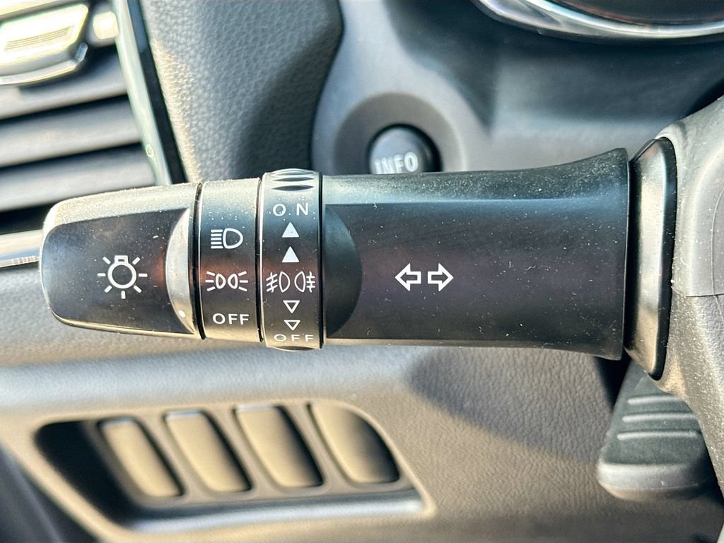 Used 2020 Mitsubishi Outlander Sport ES FWD image 12