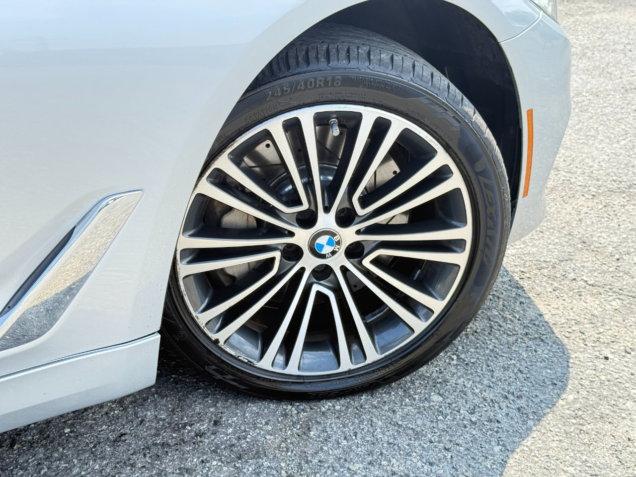 Used 2018 BMW 530i xDrive w/ Premium Package image 89