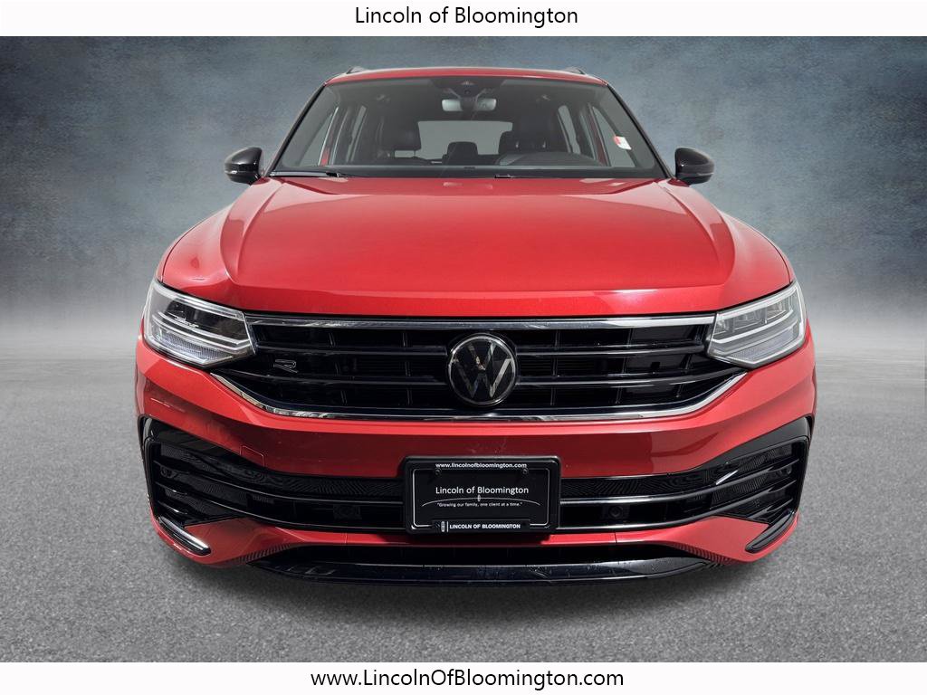 Used 2024 Volkswagen Tiguan SE R-Line AWD/4WD image 9