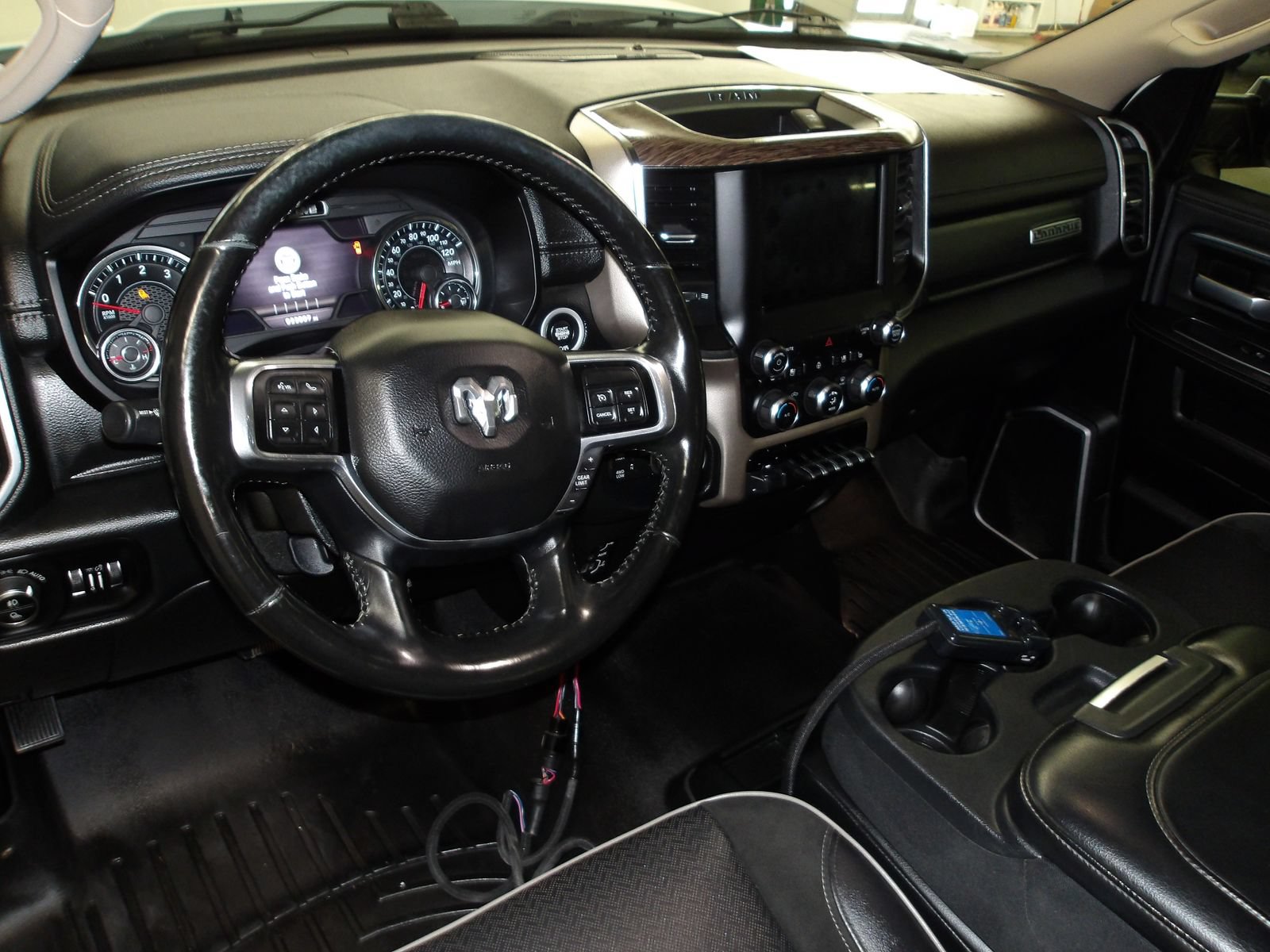 Used 2019 RAM 2500 Laramie AWD/4WD image 7