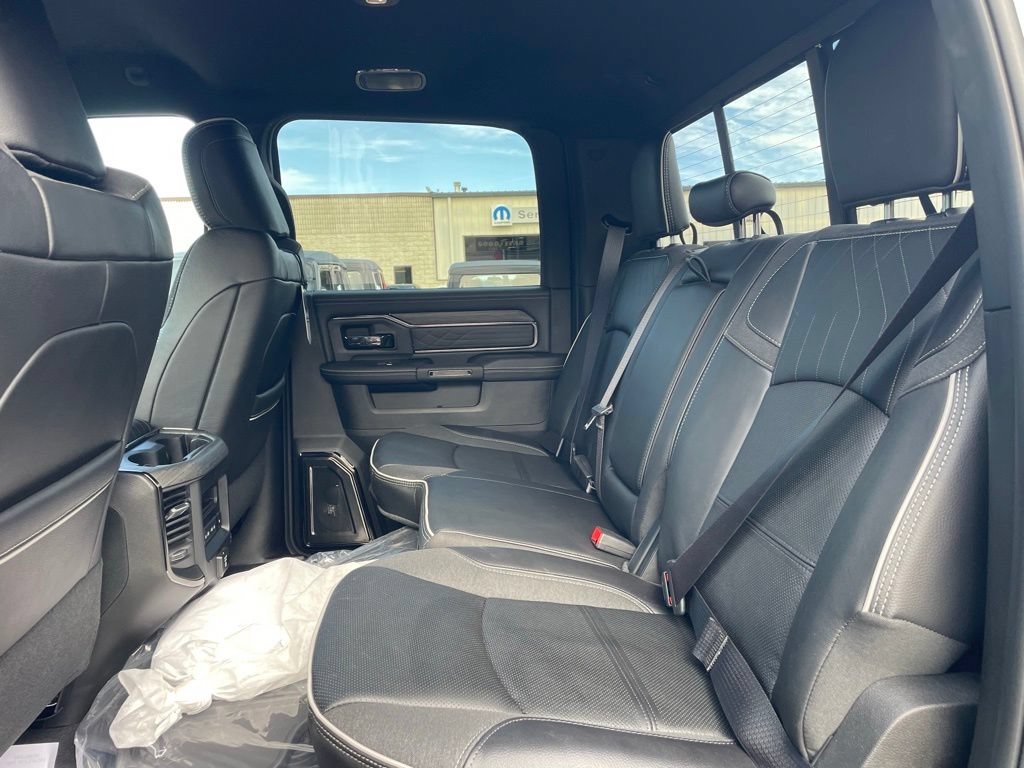 New 2026 RAM 2500 Limited AWD/4WD image 9