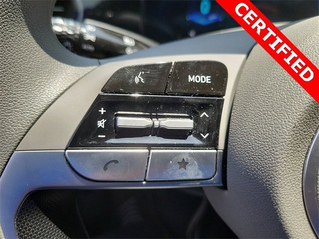 Used 2024 Hyundai Elantra SEL image 4