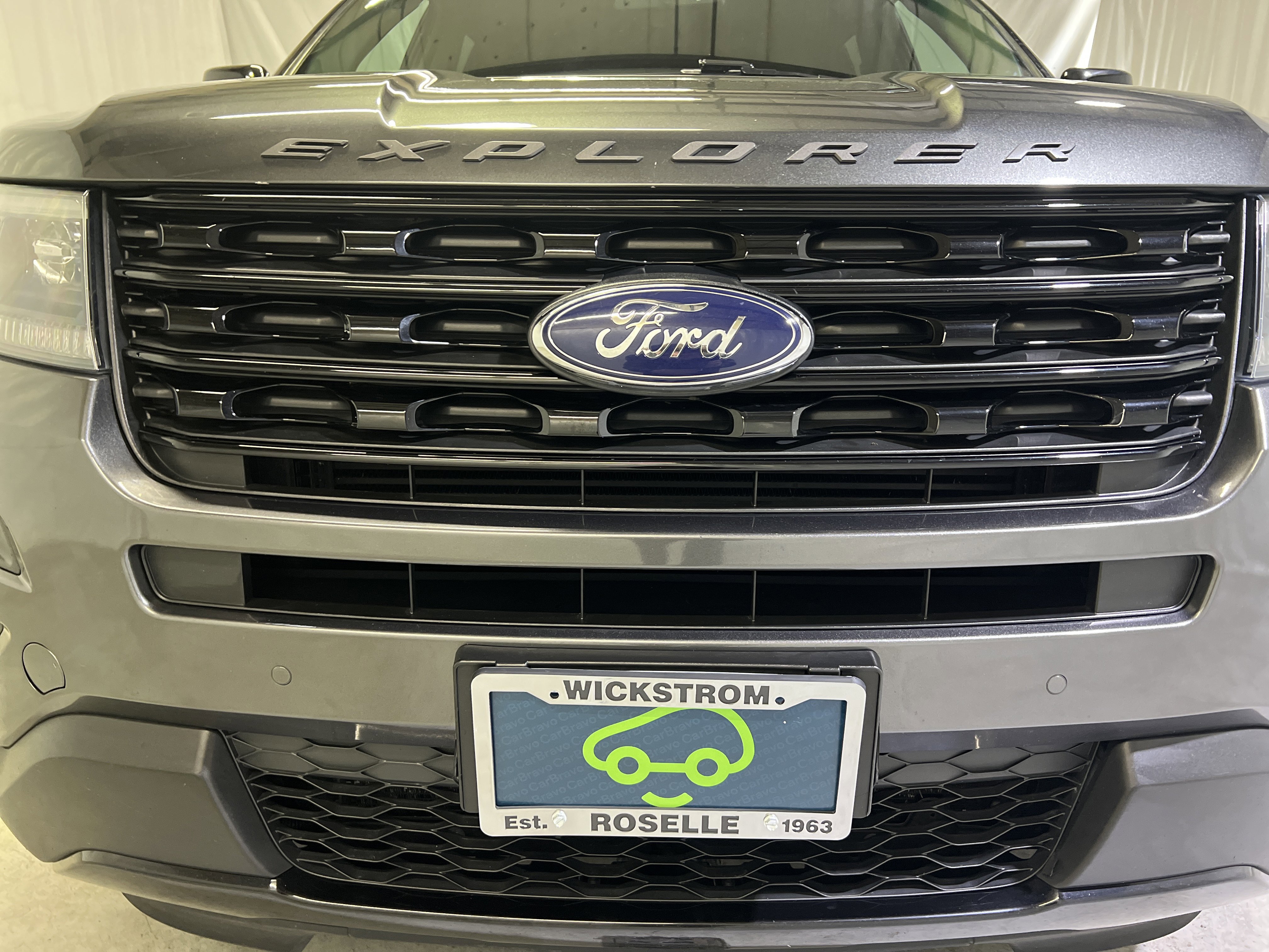 Used 2017 Ford Explorer Sport image 4