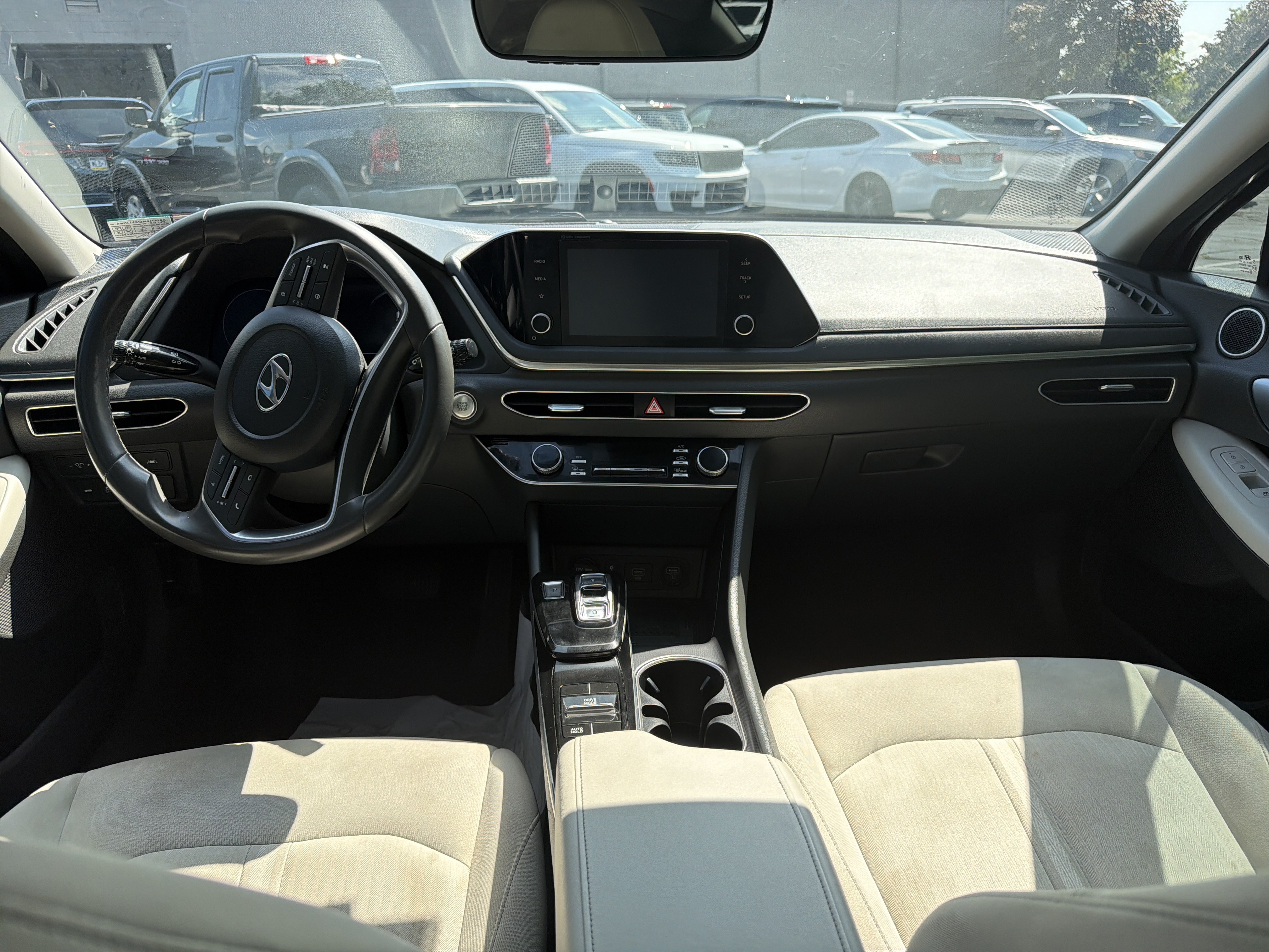 Used 2021 Hyundai Sonata SEL w/ Convenience Package FWD image 12