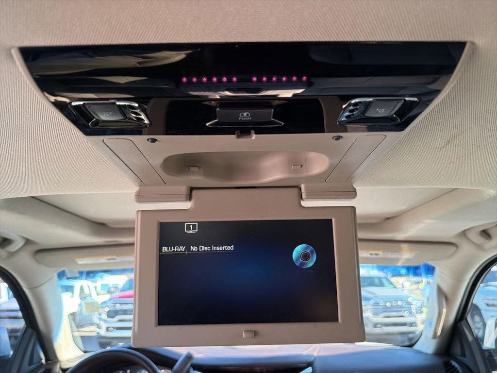 Used 2016 Cadillac Escalade Luxury image 30