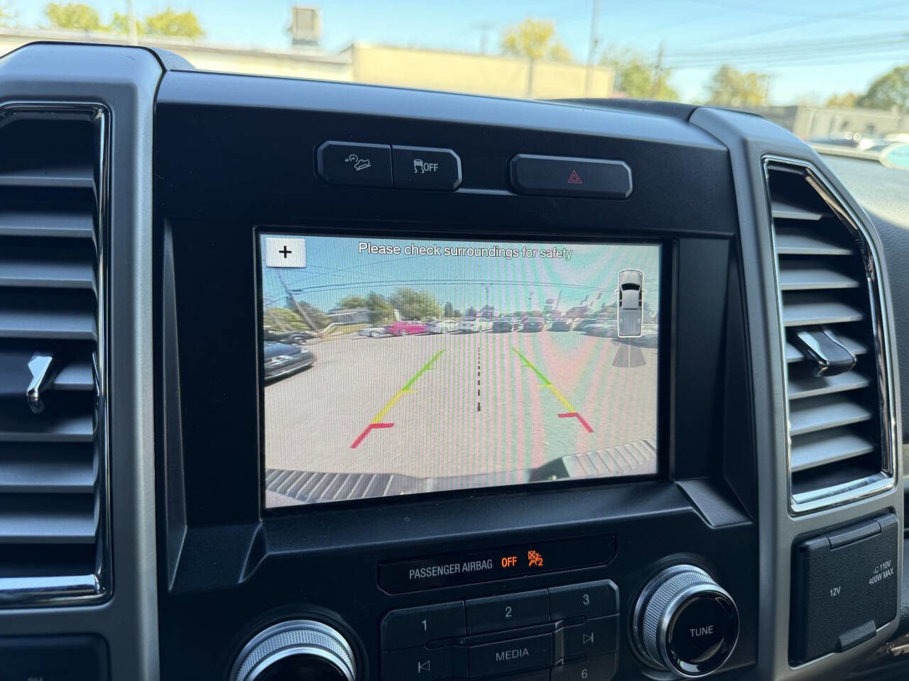 Used 2016 Ford F150 Lariat w/ Equipment Group 501A Mid image 21