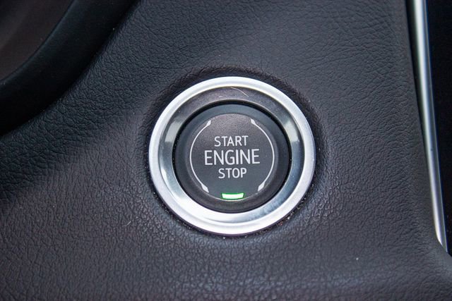 Used 2023 Cadillac XT4 Sport w/ Enhanced Visibility Package image 28