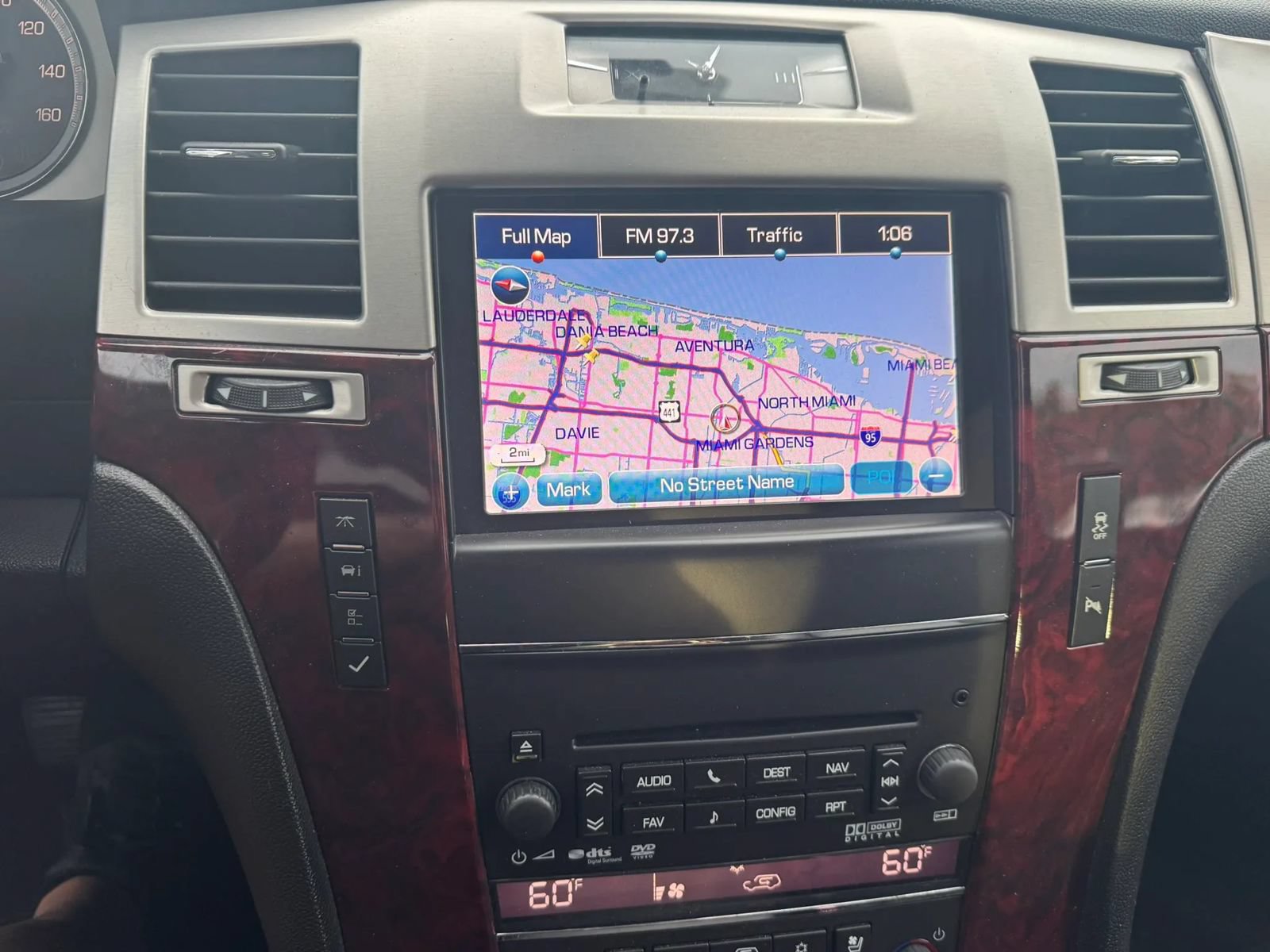 Used 2013 Cadillac Escalade ESV Premium AWD/4WD image 26
