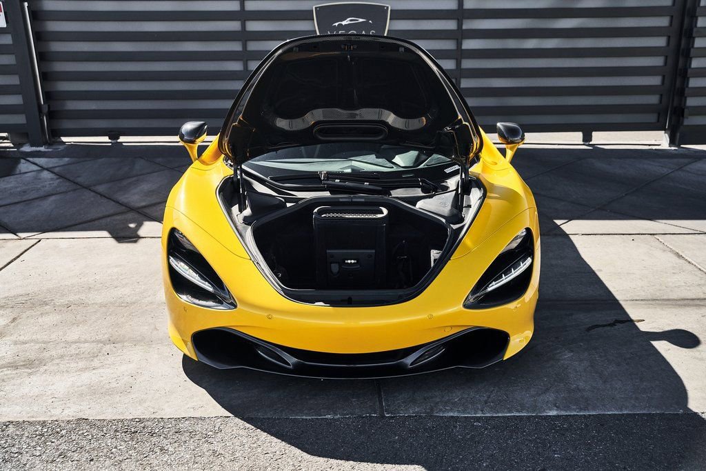 Used 2019 McLaren 720S RWD image 19