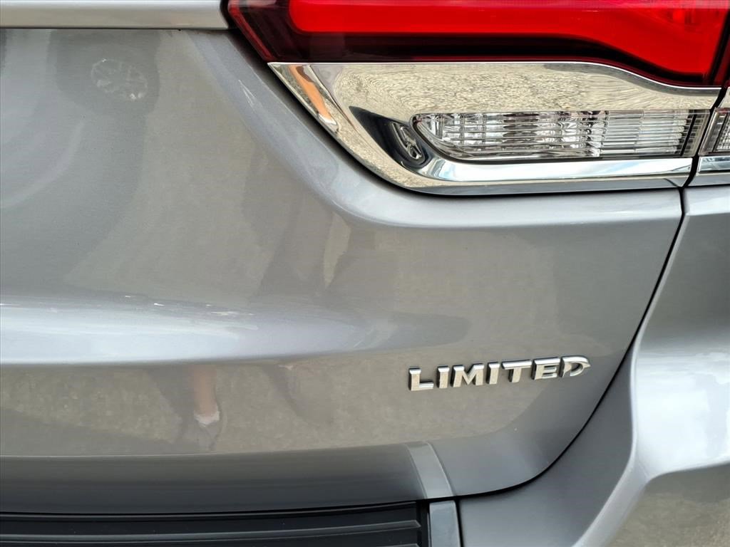 Used 2020 Jeep Grand Cherokee Limited image 9