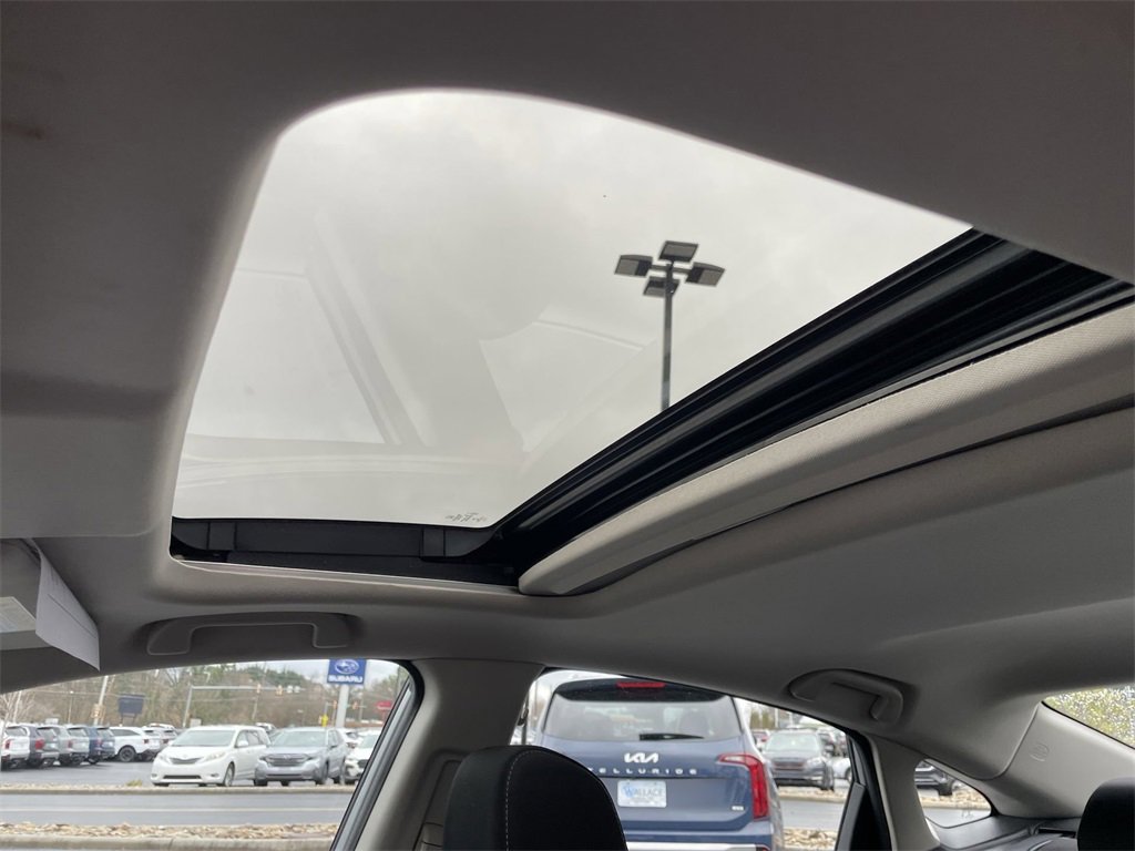 Used 2021 Honda Civic EX image 8