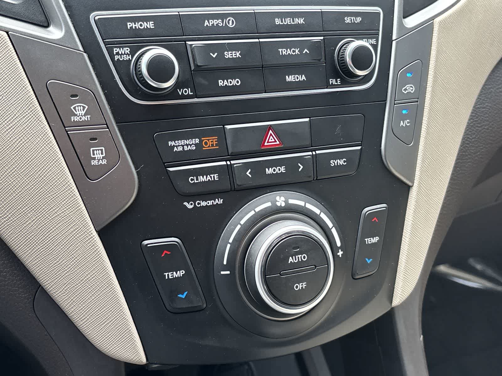 Used 2017 Hyundai Santa Fe Sport AWD/4WD image 24