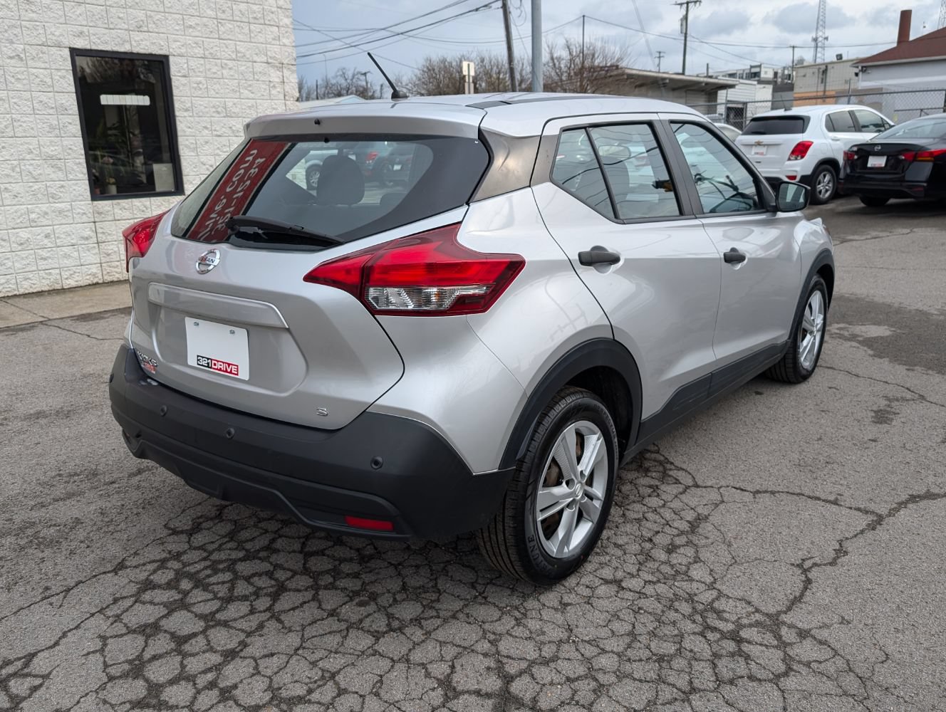 Used 2020 Nissan Kicks S FWD image 6